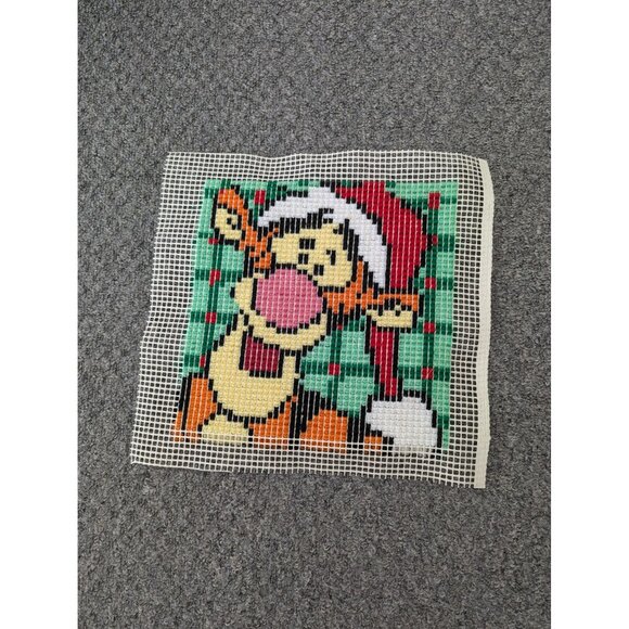 Completed Latch Hook Christmas Tigger Santa for Pillow Cover Wall Picture 12 1/2 - Picture 3 of 3